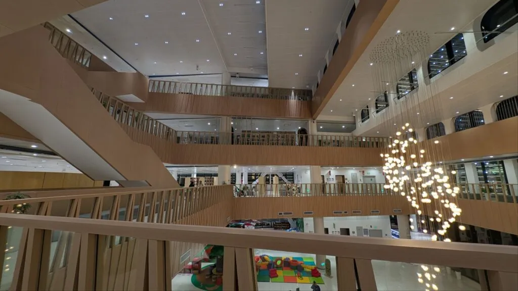 Bukele's Futuristic BINAES Library Blends Books, Bitcoin, and Family Play in Revitalized Capital